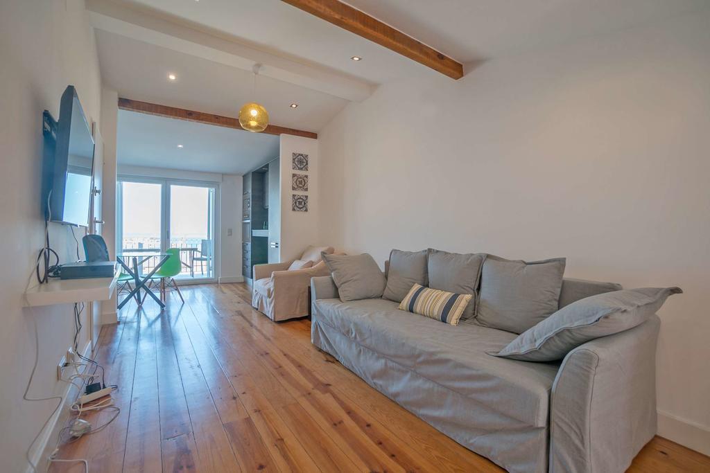 Tagus Balcony Apartment Lisbon